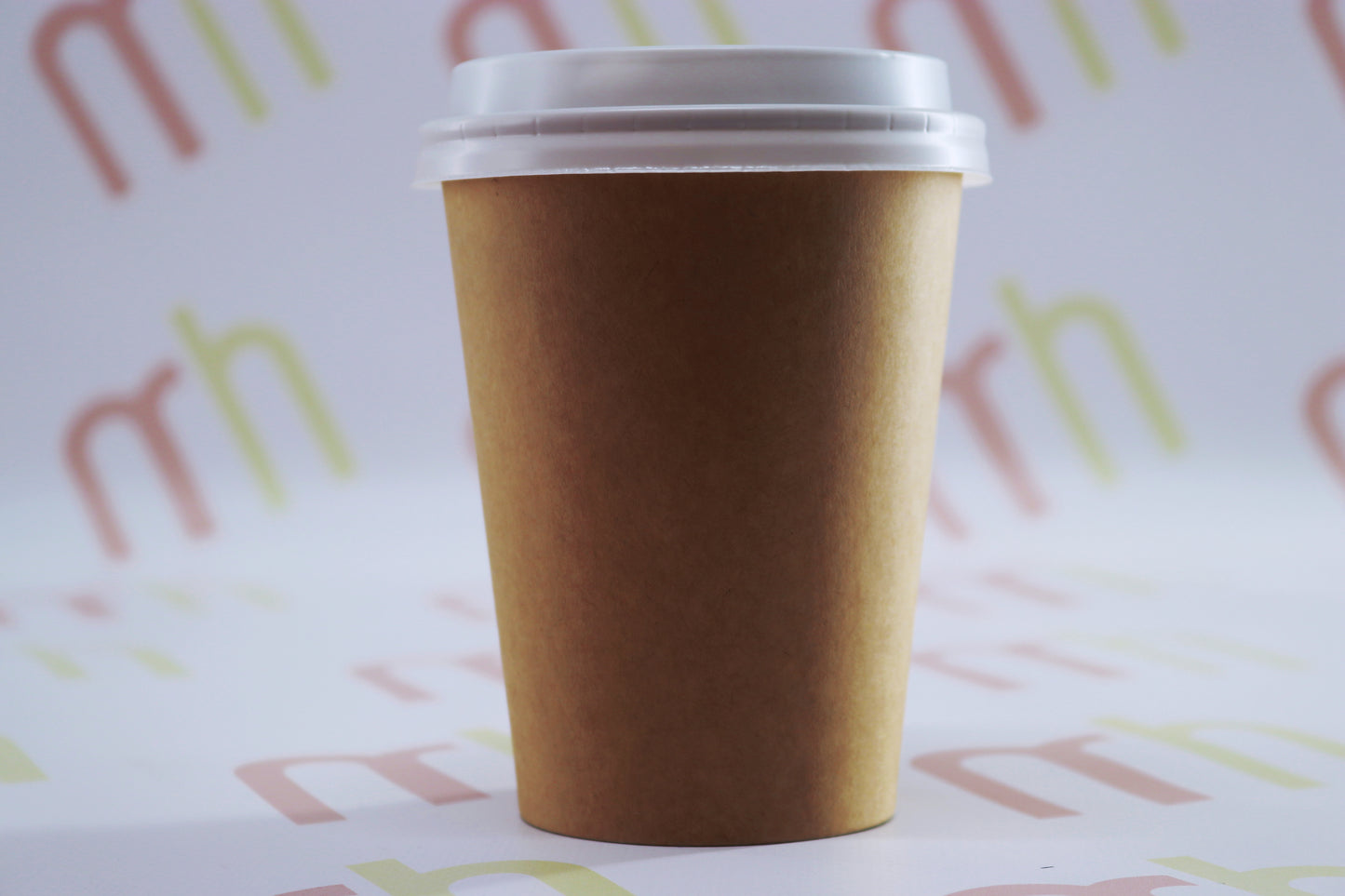 Barna papír pohár