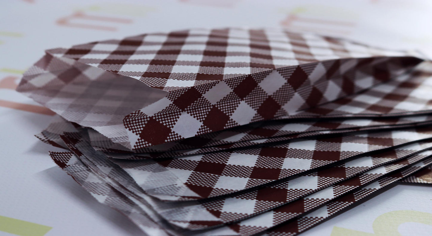 Kockás hot dog papírzacskó